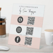 Triple Icon & QR Code Business Social Media Pink Sockelschild (In Situ)
