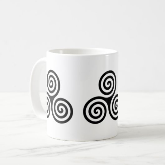 Triple Spiral Celtic Design Tasse (Vorderseite Links)