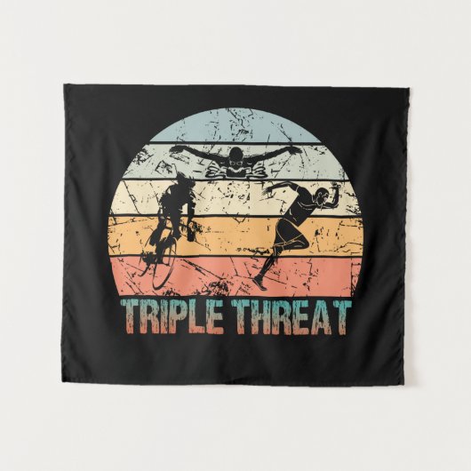Triple Threat - Triathlet Wandteppich (Vorderseite (Horizontal))