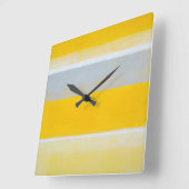 'Tripped' Uhr Graue und gelbe Uhr Abstrakter Kunst (Winkel)