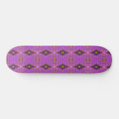 Trippelrosa und Lila Abstraktes Muster Skateboard (Horizontal)