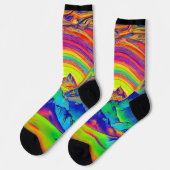 Trippige, farbenfrohe Berge mit Sonnenuntergang Socken (Linkes Detail)