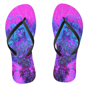 Trippy Hot Pink und Blaue Impressionistische Lands Badesandalen
