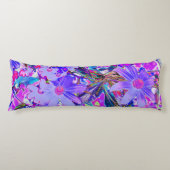 Trippy-Lila und Magenta-farbene Wildblumen Seitenschläferkissen (Vorderseite)