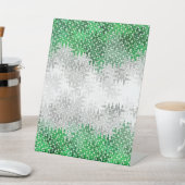 Trippy Squiggg Abstrakt Grayromantic Pride Flag Sockelschild (In SItu)