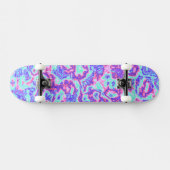 Trippy-Vibranful Abstrakter, maximalistischer Marm Skateboard (Horizontal)