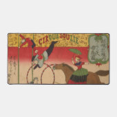 Triptych Print zeigt Circus bei Yasukuni Jinja Schreibtischunterlage (Vorderseite)