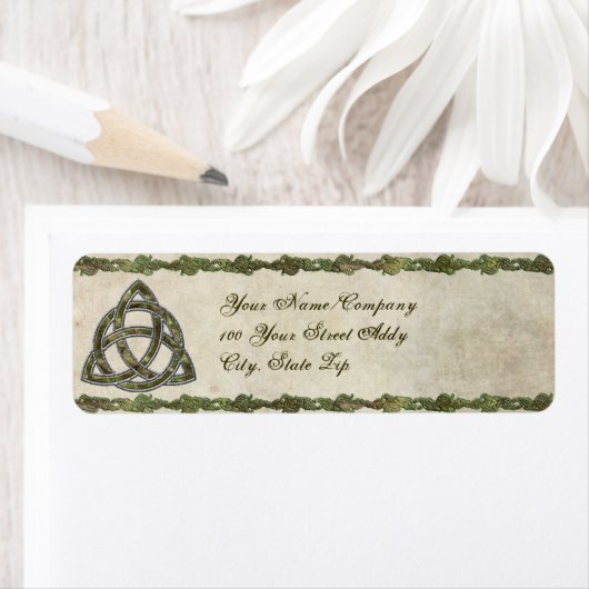 Triquetra Natural (Insitu)