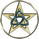 Triquetra Pentagram-Verzierung Fotoskulptur Ornament<br><div class="desc">Der Triquetra Knoten hat viel Glauben,  der mit ihm verbunden ist. Die christliche Dreiheit,  das Wiccan dreifache Göttin- und Neo-Heideland,  das Meer und der Himmel gehören zu moderneren. Triquetra Pentagramt-shirts und -geschenke.</div>