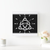 Triquetra Quadratische Wanduhr (Zuhause)
