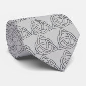 Triquetra Silver Bevel Krawatte (Gerollt)