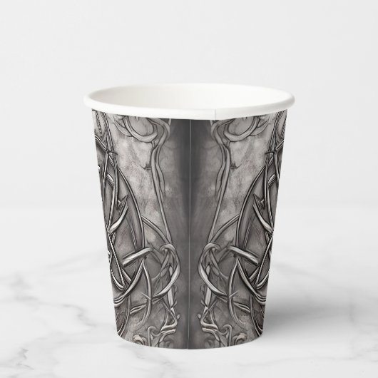Triquetra Trinity Knot Silvery Pewter Imitate Meta Pappbecher (Rechts)