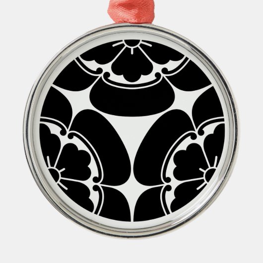 Trisected mokkos ornament aus metall (Vorne)