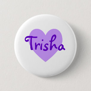 Trisha im Lila Button