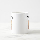 Tristan Name mit Orange Basketball, Kaffee Tasse (Mittel)