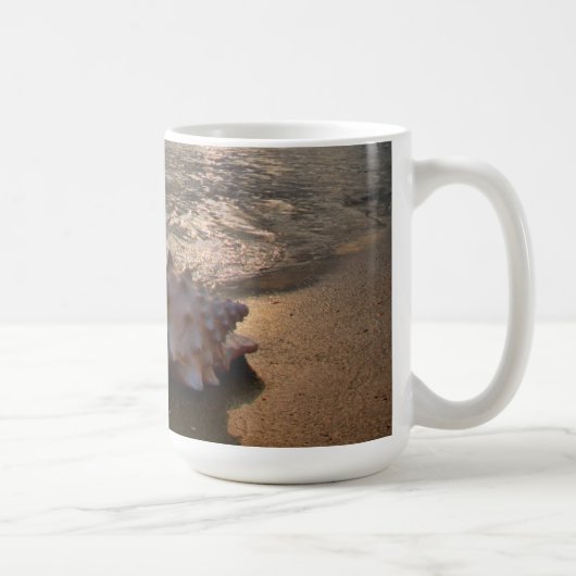 Tritonshorn-Muschel an Strand | St Augustine, Kaffeetasse (Rechts)
