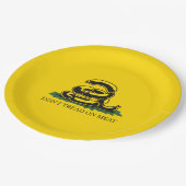 Tritt nicht auf Fleisch lustige Gadsden-Flagge Par Pappteller (Schrägansicht)