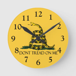 Tritt nicht auf mich, Gadsden-Flagge Patriotische Runde Wanduhr