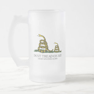 Tritt nicht auf mich oder meinen Sohn Gadsden-Flag Mattglas Bierglas