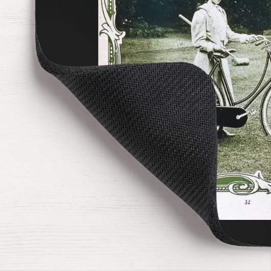 Triumph fährt Standarddame Nr. 24 1907 rad Mousepad (Ecke)