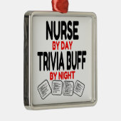 Trivia Buff Nurse Ornament Aus Metall (Rechts)