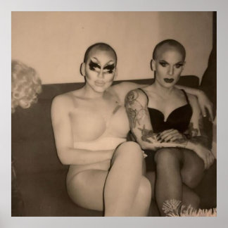 Trixie & Katya - Hinter den Kulissen Poster