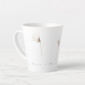 Trockene Lüsternfarbe zeichnend latte Tasse (Linke Ecke)