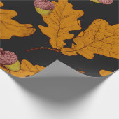 Trockeneiche Blätter und Eichen. Handgezogener nah Geschenkpapier (Ecke)