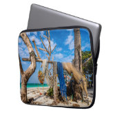 Trocknen der Netze am Strand Laptopschutzhülle (Vorderseite Links)