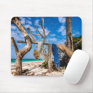 Trocknen der Netze am Strand Mousepad
