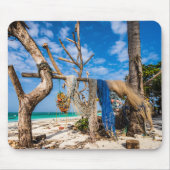 Trocknen der Netze am Strand Mousepad (Vorne)