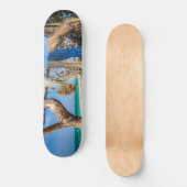 Trocknen der Netze am Strand Skateboard (Vorderseite)