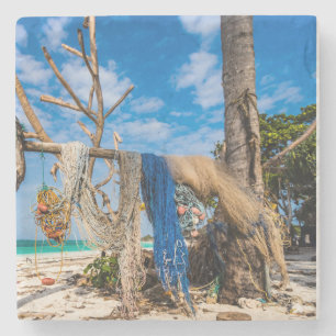 Trocknen der Netze am Strand Steinuntersetzer