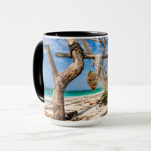 Trocknen der Netze am Strand Tasse (Vorderseite Links)