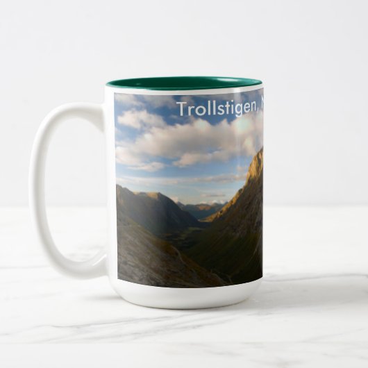 trollstigen, Norwegen Zweifarbige Tasse (Links)