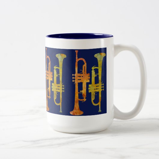 Trompete-Verpackung auf Marine Zweifarbige Tasse (Rechts)