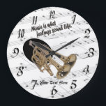 Trompete, was Gefühle wie eine Uhr am Ende klingen<br><div class="desc">Dieses wunderschöne Round Wall Clock, "Music is what Gefühls sound like", besticht durch eine Trumpet-Collage mit Notenhintergrund. Sie kann, sofern angegeben, im Abschnitt "Anpassen" dieser Liste angepasst werden. Wenn Sie keinen Namen und/oder keine Nachricht hinzufügen möchten, löschen Sie einfach die Verbiage "Dein Text hier", auch im Abschnitt "Anpassen" dieser Auflistung....</div>