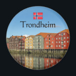 Trondheim Norwegen Souvenir Magnet<br><div class="desc">Reisen Sie Foto der farbenfrohen Häuser von Trondheim in Norwegen,  Skandinavien. Foto © Sebastian Wurm.</div>