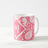 Tropenrosa Blumenmuster Diamond Monogram Kaffeetasse (VorderseiteRechts)