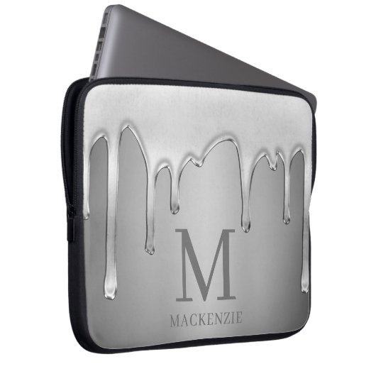 Tropfen mit flüssigem Chrome Silver Metal Monogram Laptopschutzhülle (Vorne Rechts)