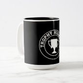 Trophäe-Ehemann Zweifarbige Tasse (Vorderseite Links)