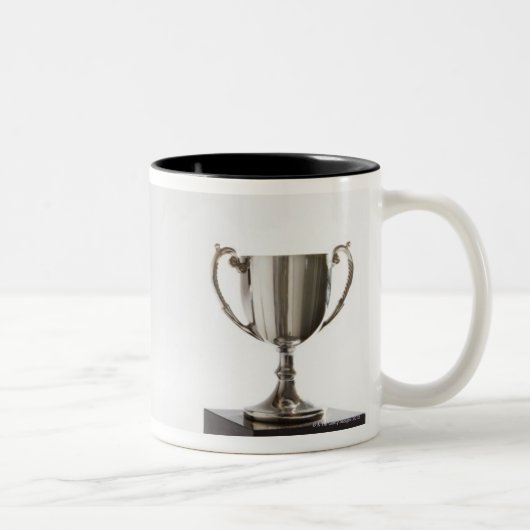 Trophäe Zweifarbige Tasse (Rechts)