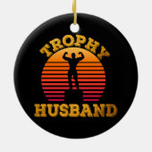 Trophäen-Ehemann Keramik Ornament (Hinten)