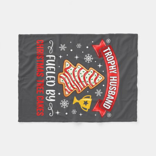 Trophy Husband Fueled By Tree Cake Snacks  Fleecedecke (Vorderseite (Horizontal))