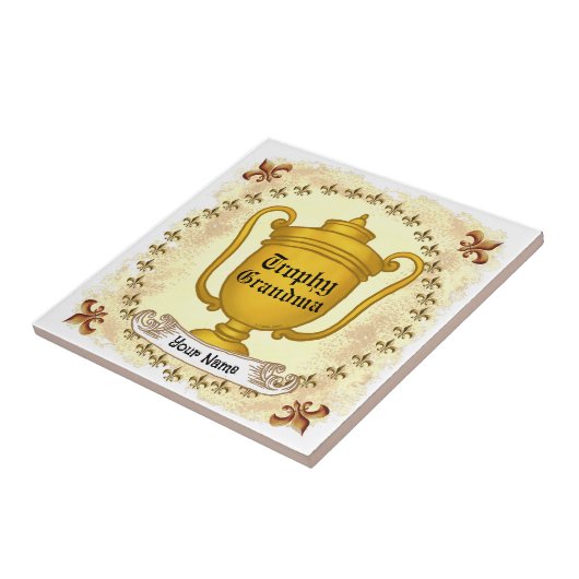 Trophy Oma Fliese (Seite)
