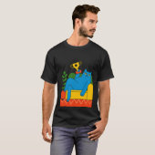 Trophy-Style Blue Cat Lounger T-Shirt (Vorne ganz)