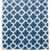 Tropical Bahama Blue White Ikat Quatrefoil Pattern Duschvorhang (Vorderseite)