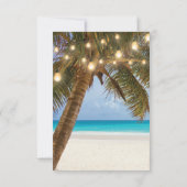 Tropical Beach and String Lights Wedding RSVP Karte (Rückseite)