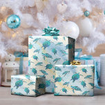 Tropical Beach Christmas Sea Turtle Glitzer Geschenkpapier<br><div class="desc">Dieses Weihnachtspapier an der Küste zeichnet sich durch ein Muster niedlich türkisblauer Meeresschildkröten auf einem abstrakten Strandhintergrund aus,  mit einem Imitat Glitzer Welle und funkelnd Sternen Akzenten. Karo in der Kollektion für mehr passende Produkte oder kontaktiere mich über den Zazzle Chat,  wenn du etwas Besonderes brauchst.</div>