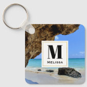 Tropical Beach Coast mit Big Rock Monogram Schlüsselanhänger (Vorderseite)